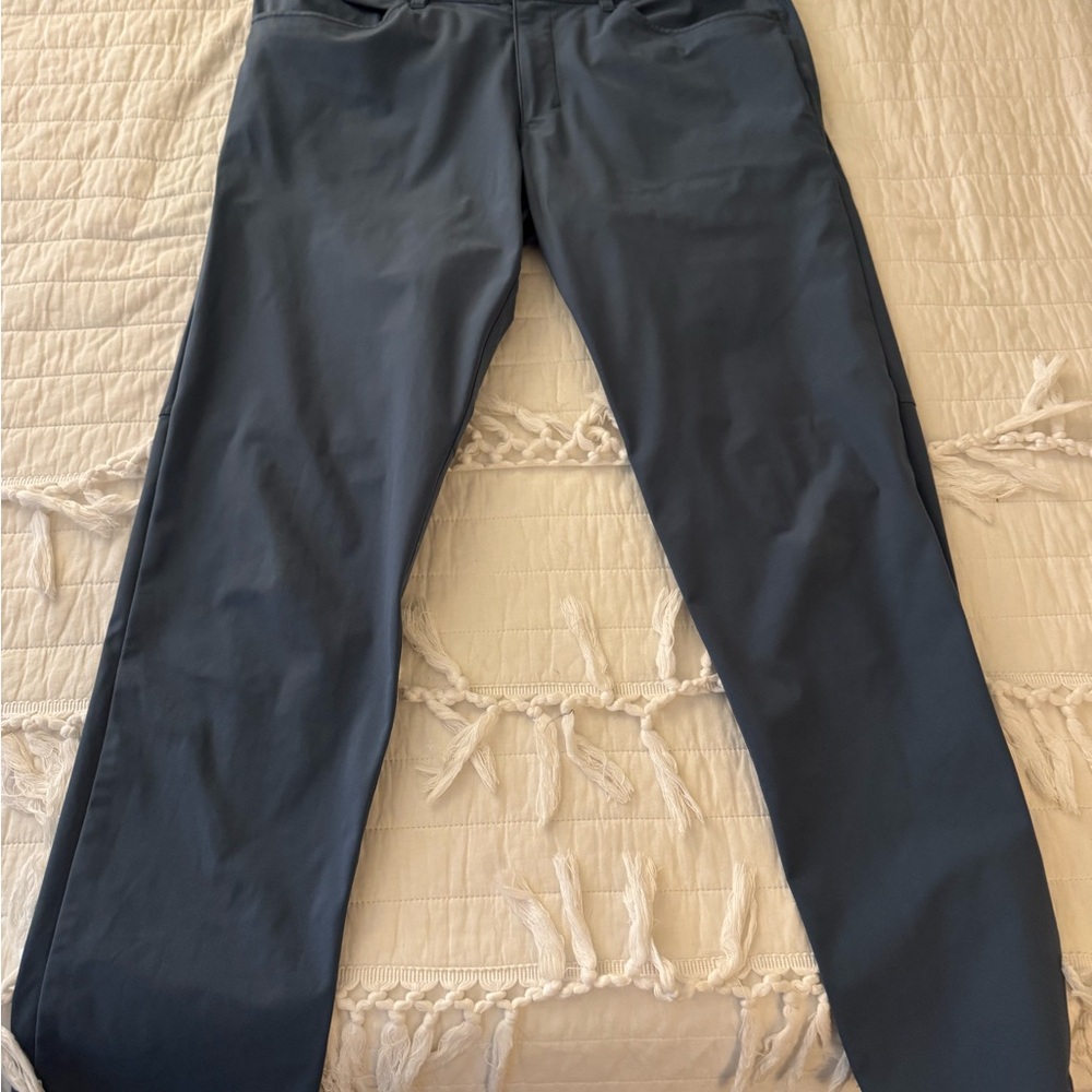 Lululemon ABC Men's Gray Pants